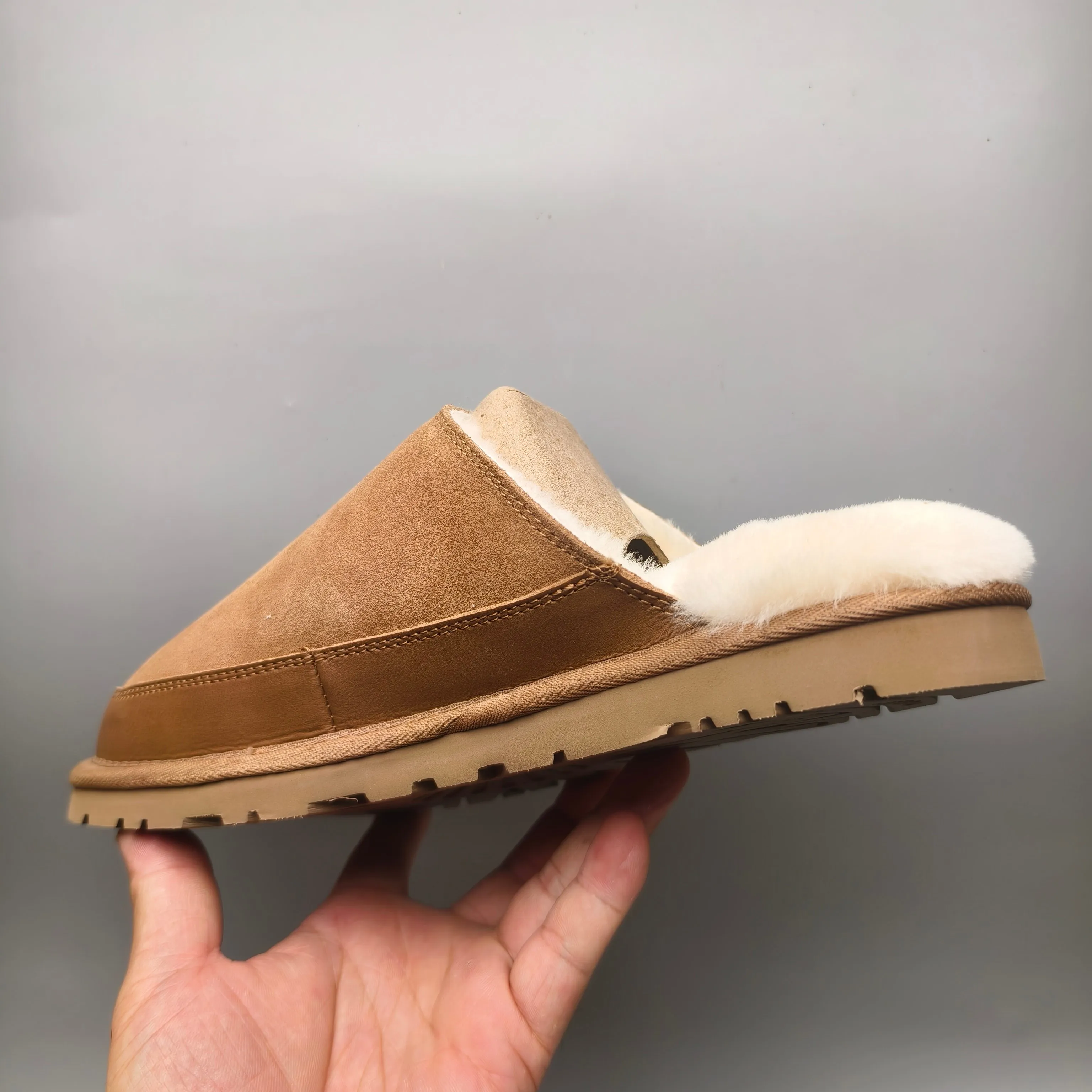 💰440 UGG sheepskin all-in-one snow boots 4585 ultra-light casual fur flip flops men's shoes color: maroon black matching size: 40-45